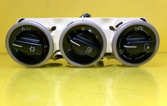 Smart ForFour I Climate control unit 69657305