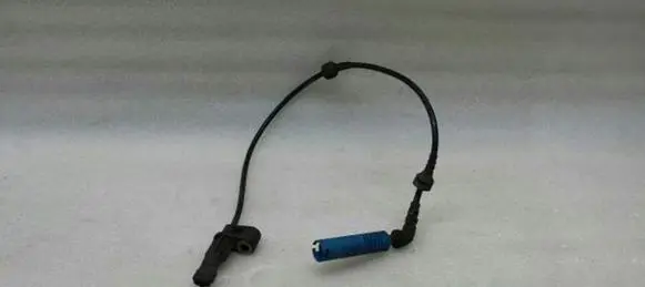 BMW 3 E46 ABS brake wheel speed sensor 6752682