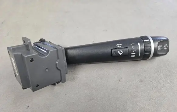 Volvo V70 Wiper control stalk 30739218 06W37D