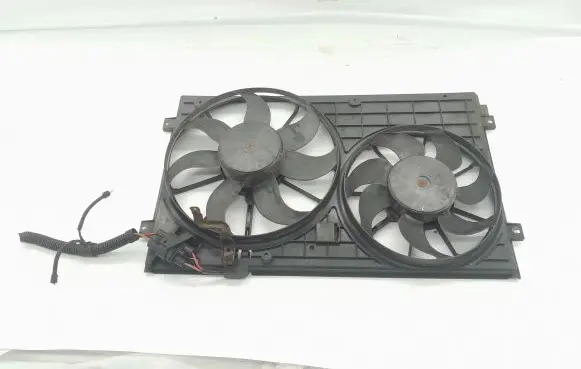 Volkswagen Jetta V Radiator cooling fan shroud 1K0121207T