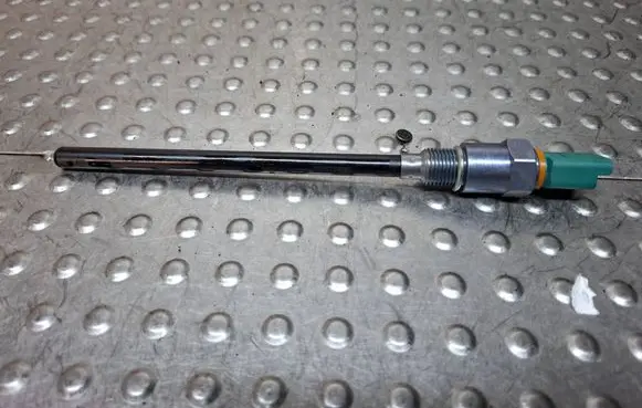 Peugeot 207 Oil level sensor 96453990 9645397180