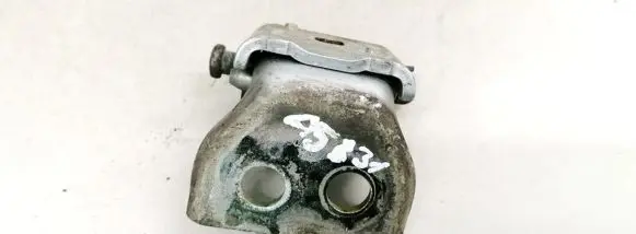 Ford Mondeo Mk III Rear door lower hinge