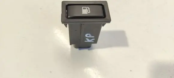 Toyota Avensis T250 Fuel tank opening switch 156795 5660Q3N