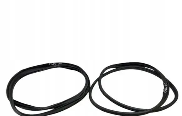 Mazda 3 Rubber seal front door (on door) 