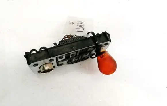 Seat Cordoba (6K) Tail light bulb cover holder