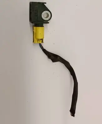 Mercedes-Benz C W204 Airbag deployment crash/impact sensor A1729056000