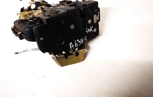 Audi A6 S6 C5 4B Rear door lock 4b0839015b