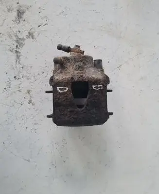 Volkswagen Golf V Front brake caliper