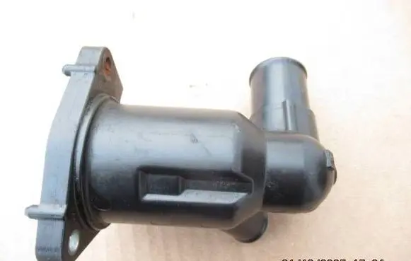 Toyota Yaris Thermostat/thermostat housing NTCL821C 31122025