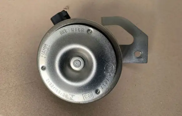 Ford Mustang V Horn signal