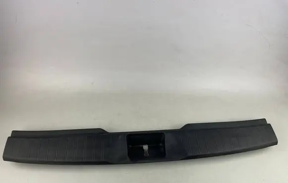 Subaru Outback (BS) Trunk/boot sill cover protection 95073AL000