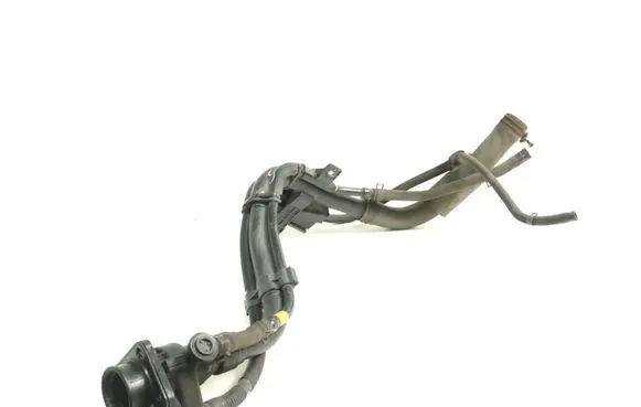 Hyundai i40 Fuel tank filler neck pipe 