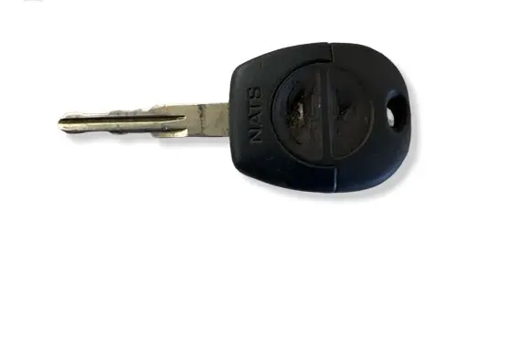 Nissan Navara D22 Ignition key/card 