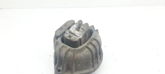 BMW 1 E81 E87 Engine mount bracket