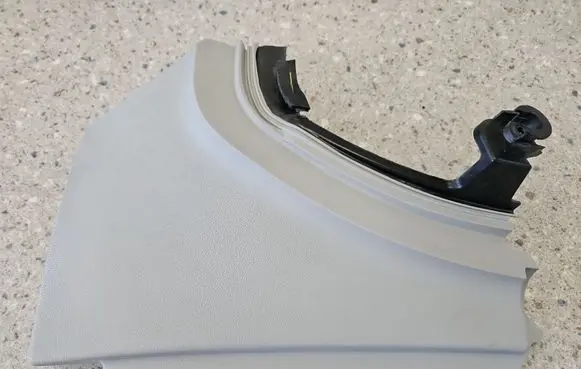 Mercedes-Benz GL X164 Dashboard lower bottom trim panel A1646800287 A1646802687