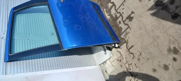 Nissan Note (E11) Rear door