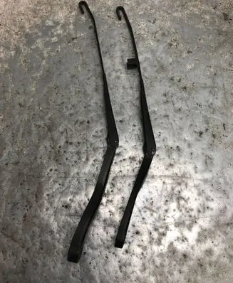 Audi A8 S8 D2 4D Front wiper blade arm 4D1955407B 4D1955408B