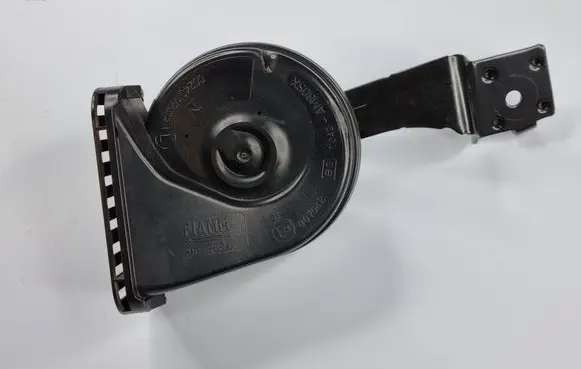 Jeep Grand Cherokee WL Horn signal 68510260AA