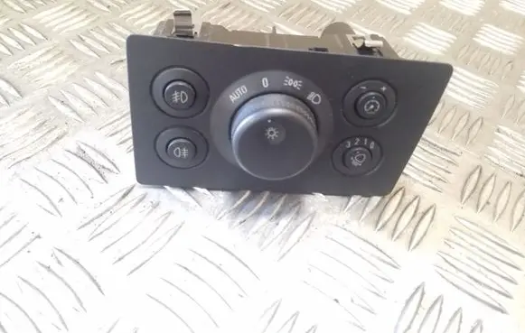 Opel Zafira B Light switch 04061200