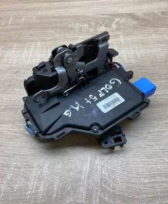 Volkswagen Golf Plus Rear door lock 7L0839015H