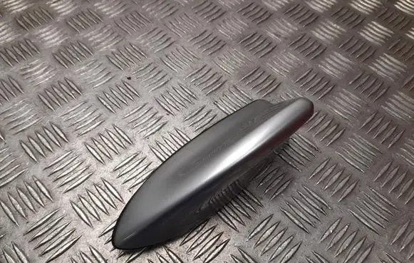 Toyota Prius (XV60) Radio antenna 