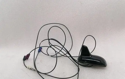 Mercedes-Benz C W204 Aerial antenna switch A2048204475