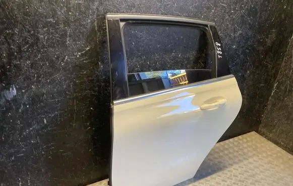Mercedes-Benz B W247 Rear door