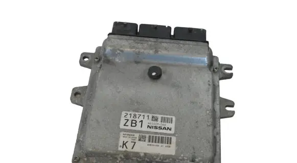 Infiniti Q50 Engine control unit/module 218711ZB1 NEC003069