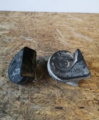 Renault Espace - Grand espace IV Horn signal 0058100 0057939