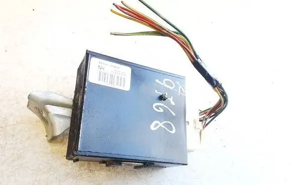Toyota Avensis T220 Other control units/modules 8974105041