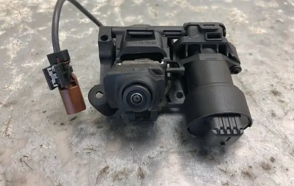 Mercedes-Benz S W222 Front bumper camera A2227500700BILI A2227500700