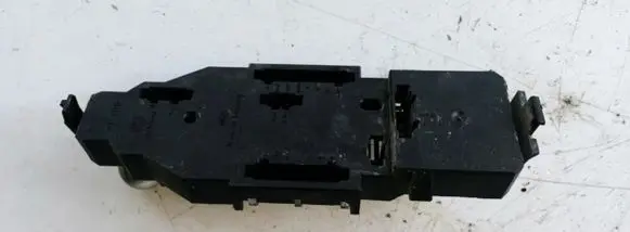 Volkswagen Golf III Tail light bulb cover holder 1H9945257