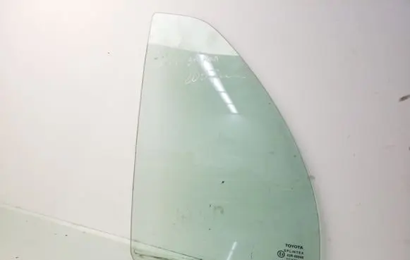 Rear vent window glass