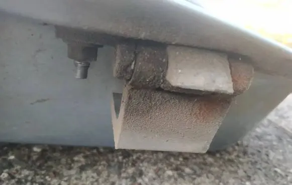 Peugeot 807 Front door upper hinge