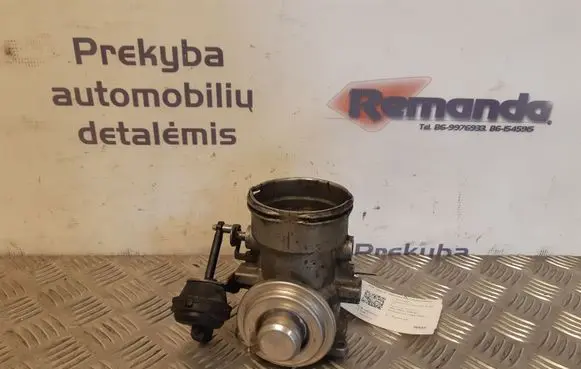 Volkswagen Transporter - Caravelle T5 EGR valve 070128073