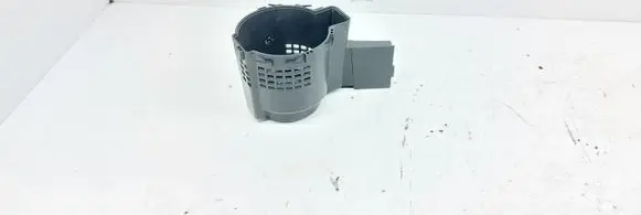 Cup holder front