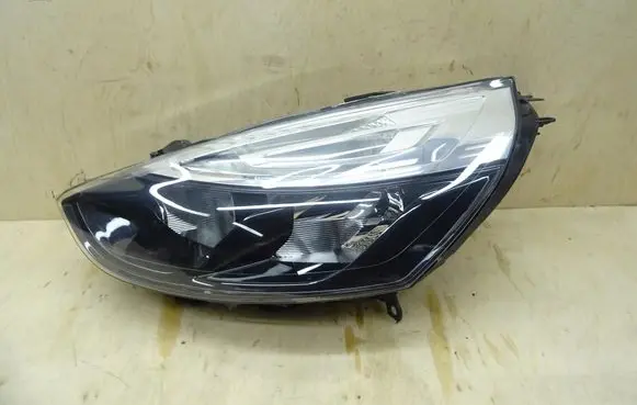 Renault Clio IV Headlight/headlamp