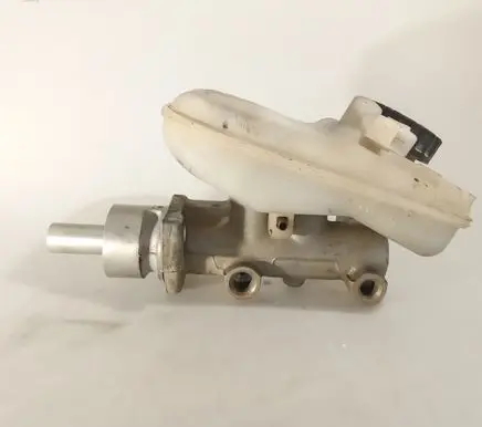Citroen Berlingo Master brake cylinder 21028799