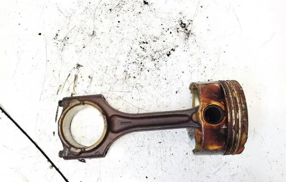 Volvo S80 Piston with connecting rod