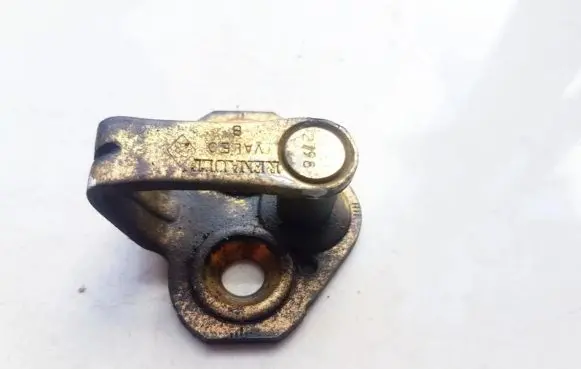 Renault Scenic I Front door lock loop/hook striker 