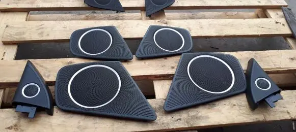 Audi A5 Sportback 8TA Front door speaker cover trim 