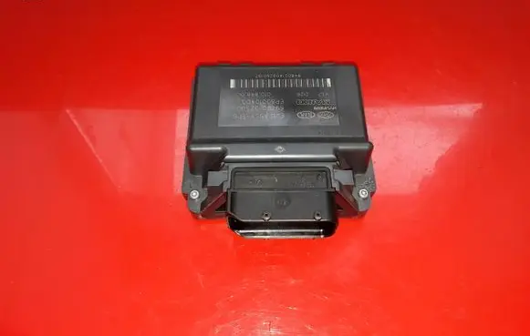 Hyundai i40 Hand brake control module 597903Z500 EP80010400 01084800