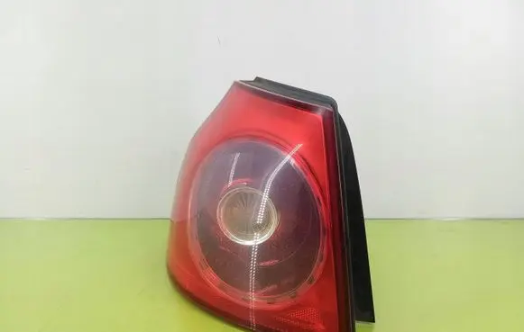 Volkswagen Golf V Rear/tail lights 1K6945095G