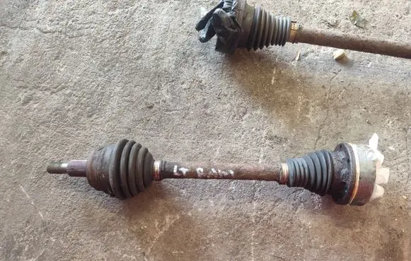 Rear driveshaft