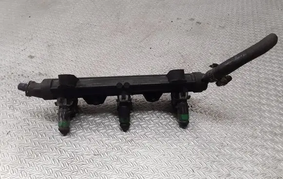 Skoda Fabia Mk1 (6Y) Fuel injectors set 03E133320A 03E906031
