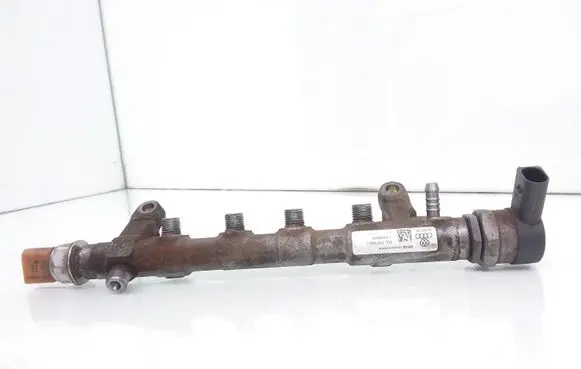 Volkswagen PASSAT B7 Fuel main line pipe 03L130089J 057130764AB 03L906051