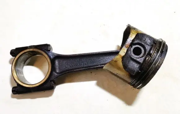 Jaguar XJ X308 Piston with connecting rod nba1611ba
