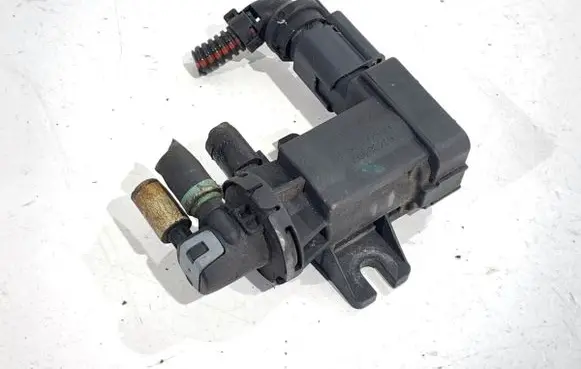 Citroen C5 Fuel pressure regulator 9674084680