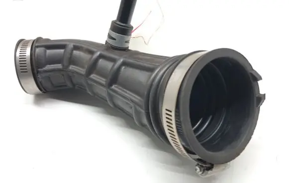 Suzuki SX4 S-Cross Air intake hose/pipe