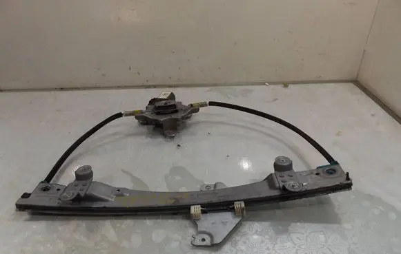 Renault Twingo II Front door window regulator with motor